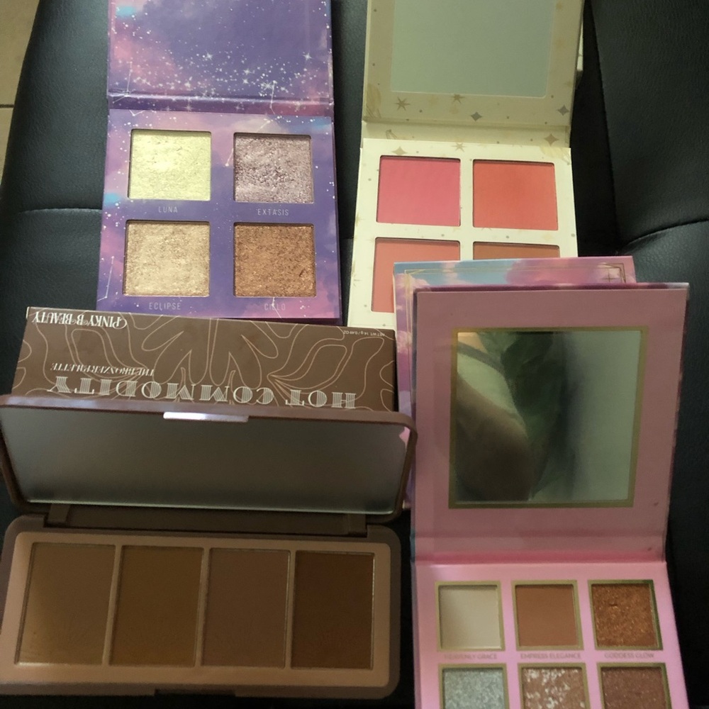 Shimmer & Matte Pink Eyeshadow Palette Set - Multi-Pink Shades